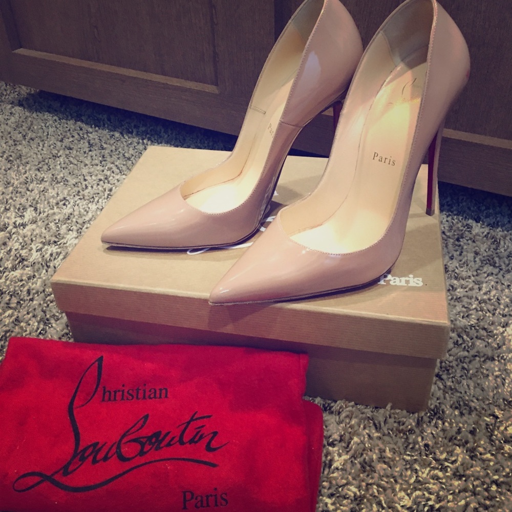 Christian Louboutin Nude Patent Leather Pointed-Toe Pumps